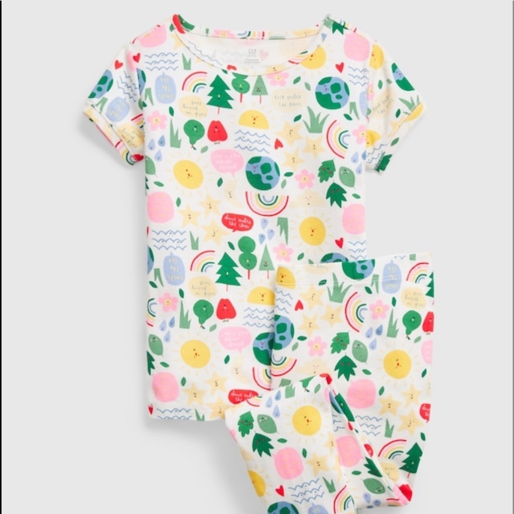 Gap New Kids 100% Organic Cotton Earth Print PJ‎ Set